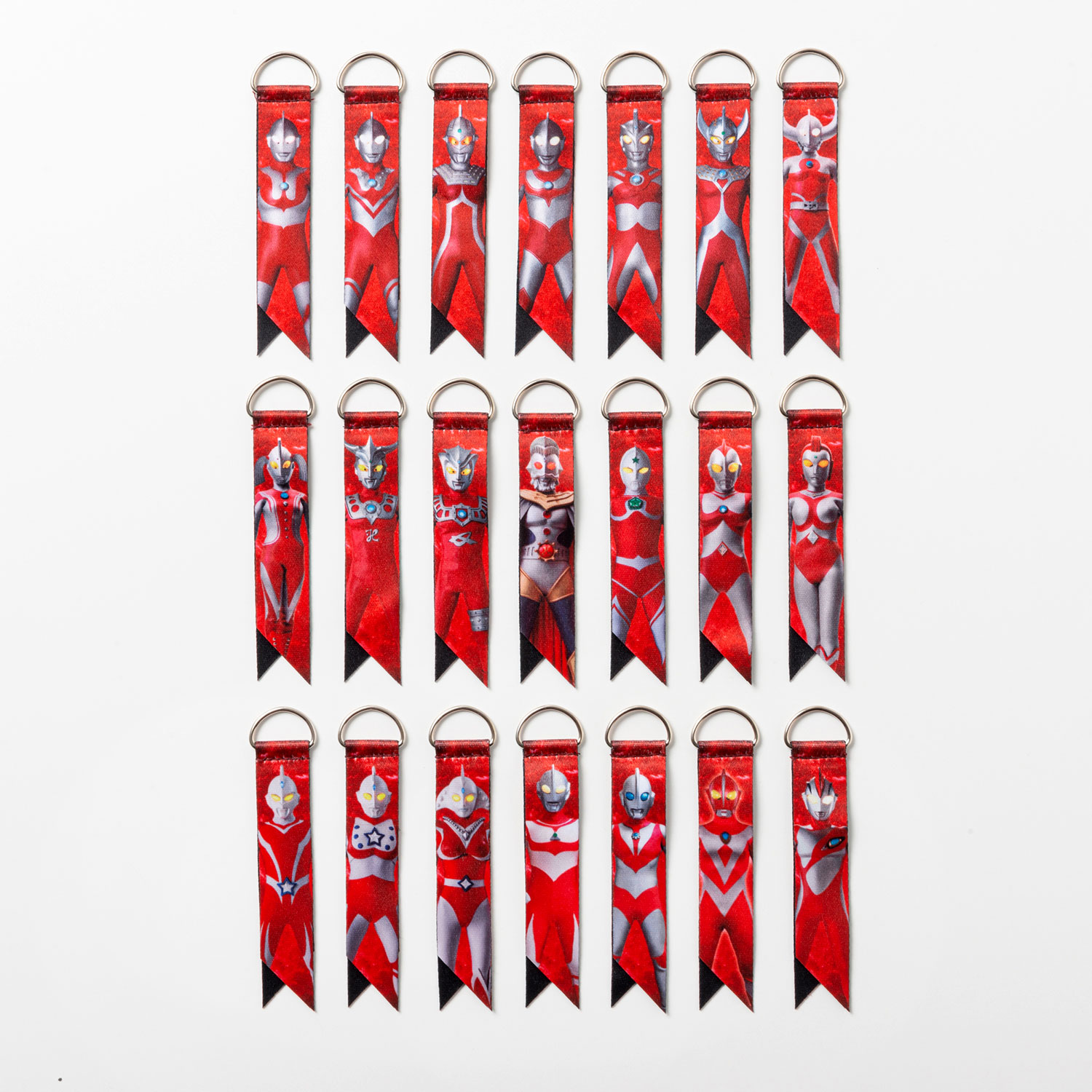 ウルトラマン 45周年　ピンバッジコレクション 受注締め切り迫る！】ウルトラシリーズ防衛隊エンブレム